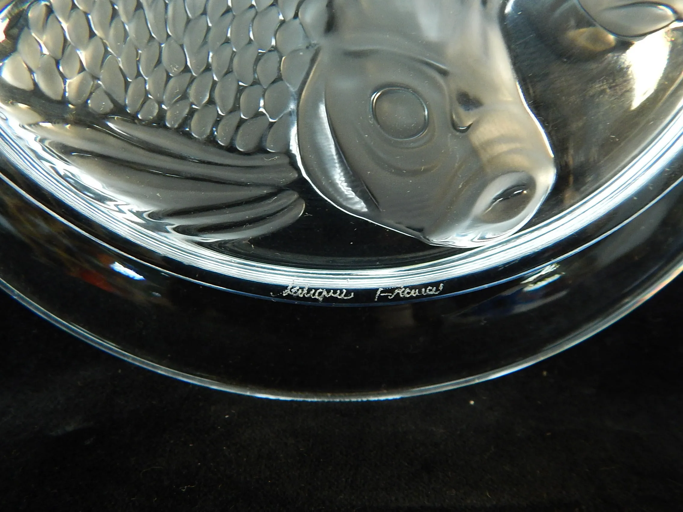 1975 Lalique 8" Crystal Koi Goldfish Plate