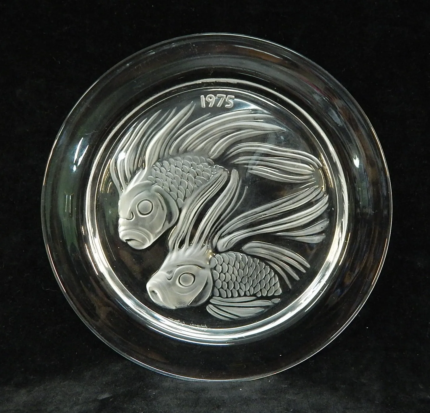 1975 Lalique 8" Crystal Koi Goldfish Plate