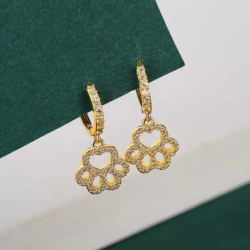 Glamorous Dangling Cat Paw Earrings (18K Gold Plated)