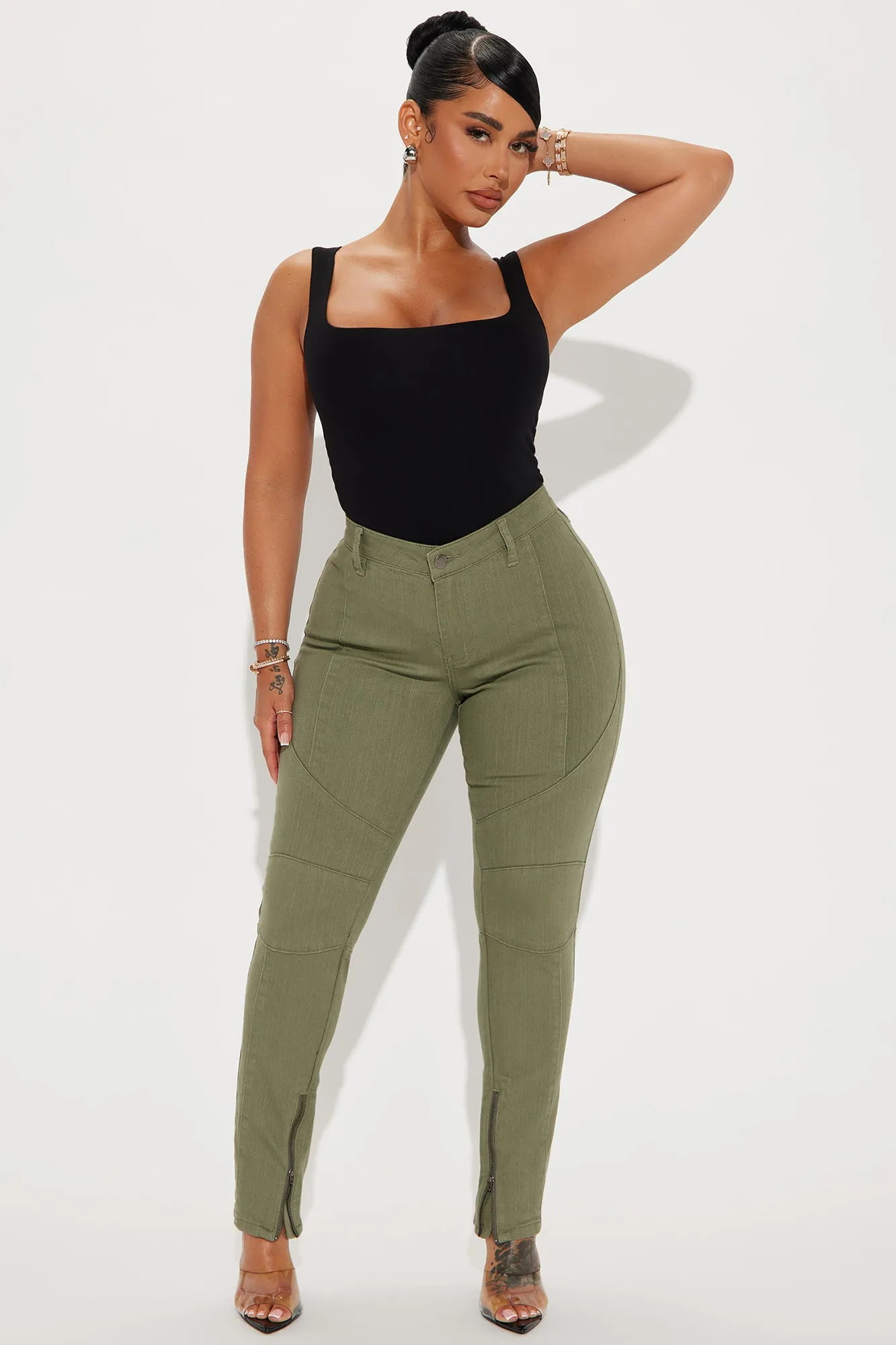 Keeping Score Skinny Pant - Olive