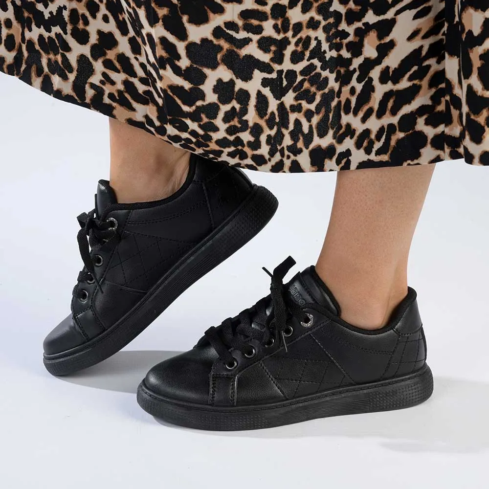 Madison Taylin Fashion Sneaker - Black