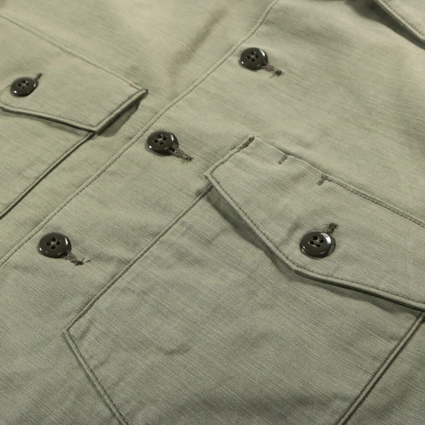 NEEDLES S/S FATIGUE SHIRT BACK SATEEN OLIVE