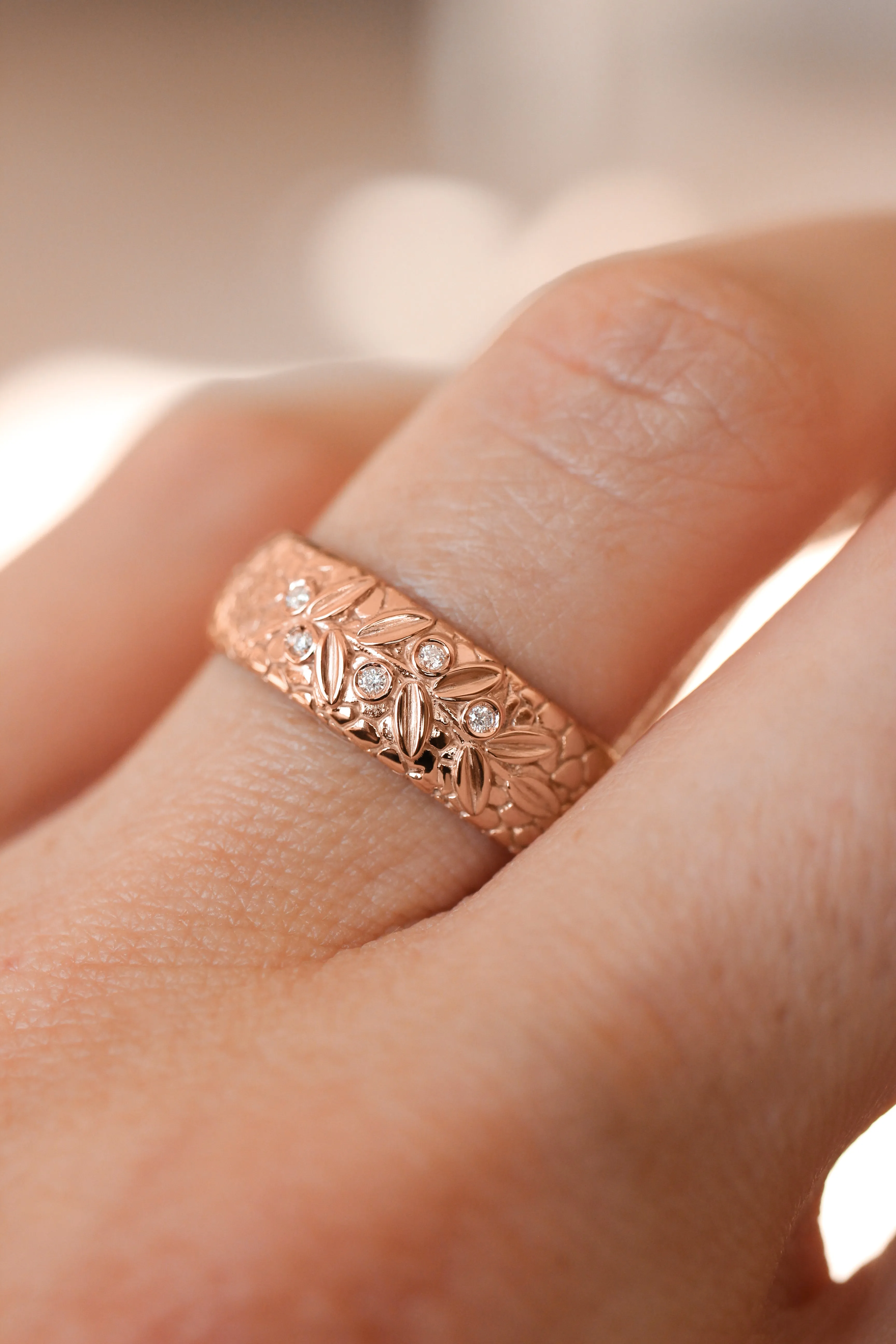 READY TO SHIP: Leaf wedding band in 14K rose gold, natural diamonds, RING SIZE 6.5 US