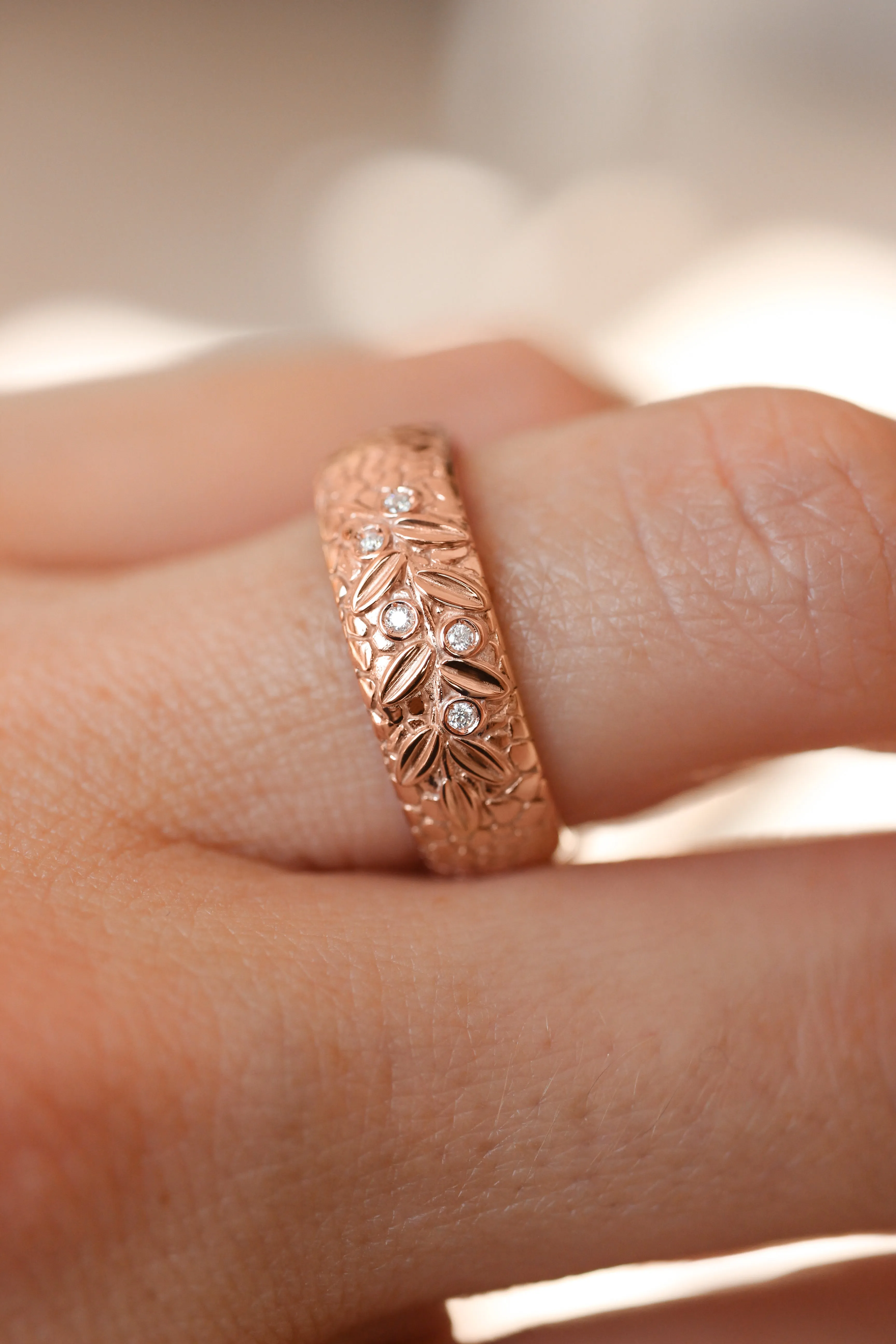 READY TO SHIP: Leaf wedding band in 14K rose gold, natural diamonds, RING SIZE 6.5 US