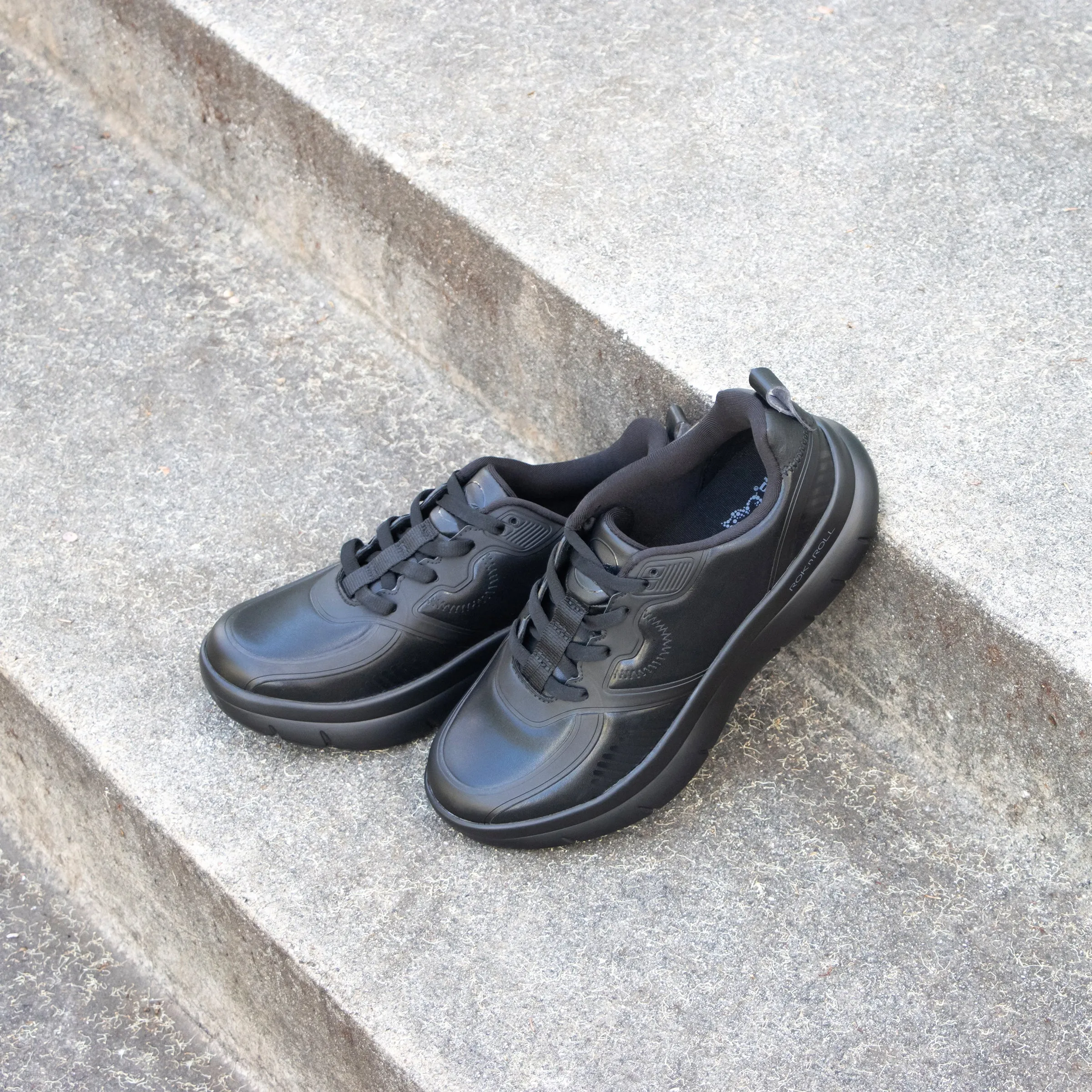 Solstyce Black Out Shoe