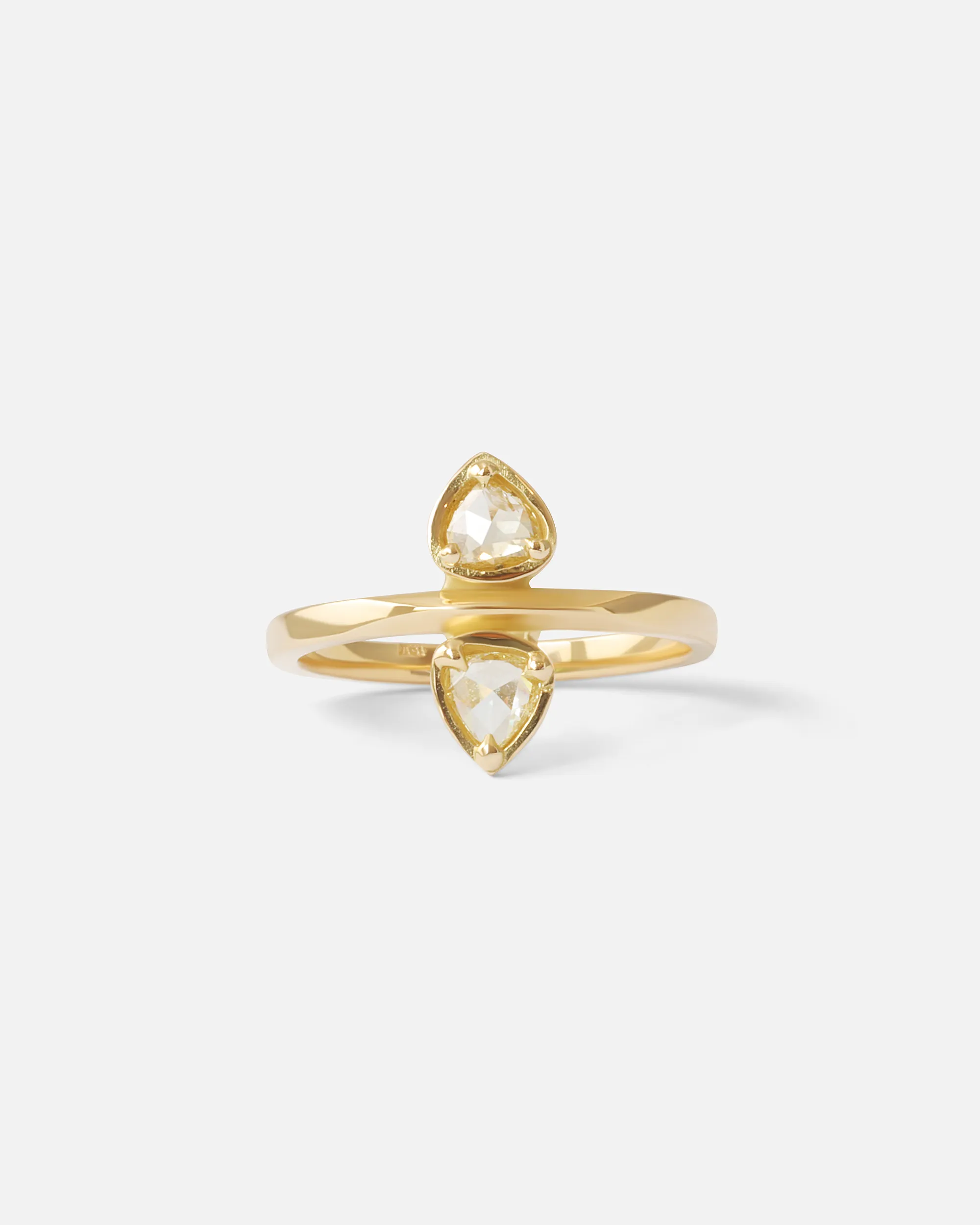 Toi Et Moi / 0.4ct Yellow Heart Diamond Ring