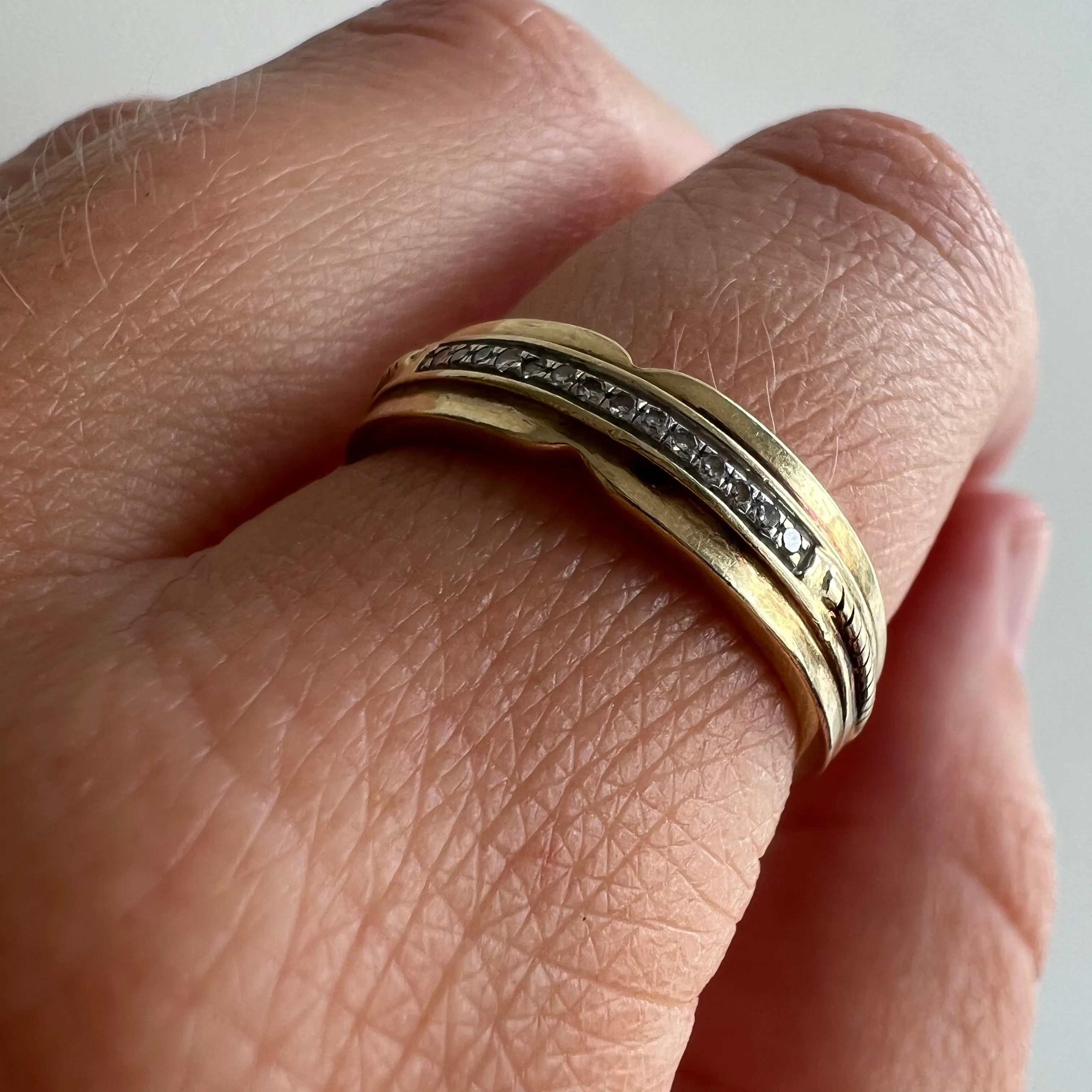 V I N T A G E // boldly delicate / 10k yellow and white gold ring w/ diamonds / size 7.25